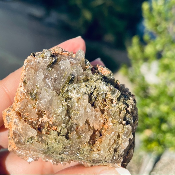 Epidote Crystal - Picture 3 of 4